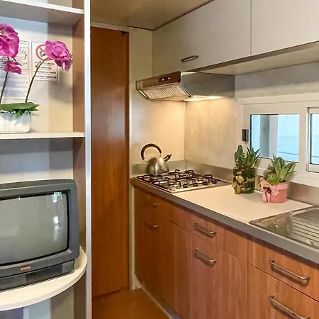 Beautiful Stacaravan In Holiday home